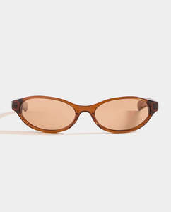 Lifestyle: Flatlist - Olympia - Crystal Brown/Brown Lens