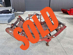 Used Stephens Bale Feeder