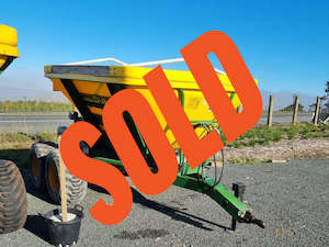 Used Fertiliser Spreaders: Used 5T SAM Spreader