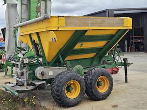 Used Fertiliser Spreaders: Used 6T Sam Spreader 2017 ($33,000+gst)