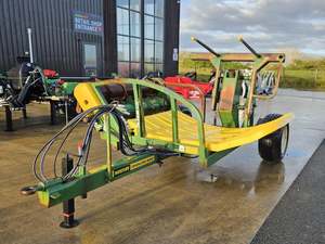 Used Cattle Feeding: Used Hustler Chainless 4000 Bale Feeder | FarmShop NZ