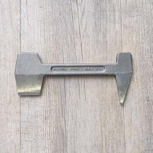 Nordic Forge Clinch Cutter