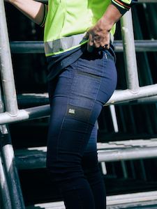 Workwear: Women's Flex & Move™ Jegging