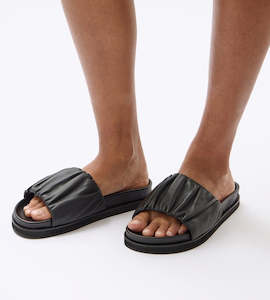 Shoes: Assembly Label | Elise Slides | Black