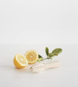 Utensils: Wooden Citrus Juicer