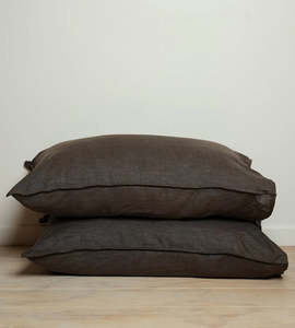 Home Lab | 100% French Flax Linen Pillowcase Pair Pillowcase | Deep Moss