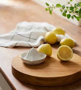 Essentials Kitchen: Franco Lemon Squeezer