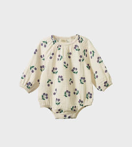 Unclassified: Nature Baby | Meadow Bodysuit Muslin | Winter Berry Natural Print