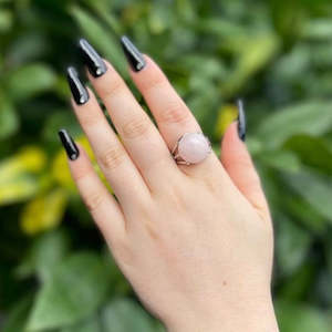 Rings: Rose Quartz Round Ring