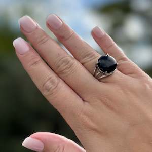 Rings: Obsidian Crystal Ring