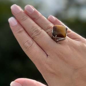Rings: Tigers Eye Crystal Ring
