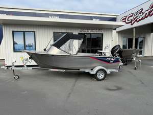 Boats Motors: 2023 Fin Chaser 465