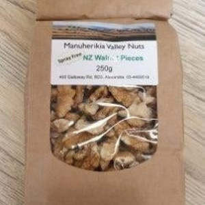 Spray Free Walnut Pieces 500g