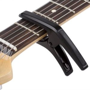 FENDER PHOENIX CAPO Fender