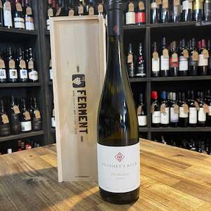 White Wine: Prophets Rock 2022 Dry Riesling Otago