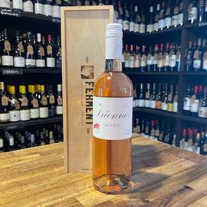 Rose: Triennes Rosé
