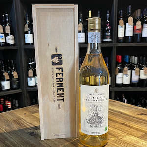France: Pasquet Pineau Charentes Blanc France