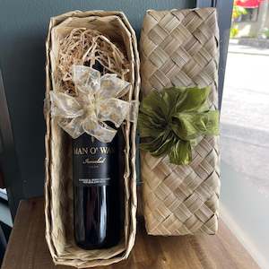 Gift Boxes: Gift Flax Box Single (fits one bottle) Wine/Gin NOT included