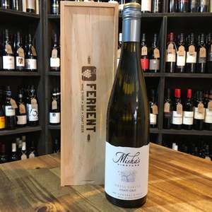 Pinot Gris: Misha Dress Circle Pinot Gris