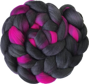 Charcoal: Hot Pink and Charcoal - Fine Merino Sliver