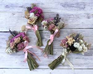Dried flower posies
