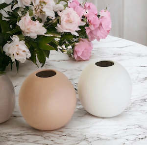 Home Fragrance: Studio Vase
