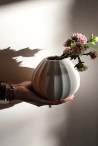 Home Fragrance: Flower Vase