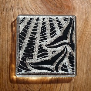 Glass Giftware: NZ Made Glass Coaster Whale Tails - Blk - Single in display box.