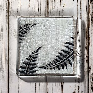 Glass Giftware: NZ Made Glass Coaster Ferns - Single in display box