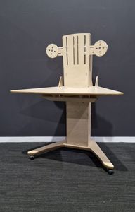 Petal Standing Desk – Limber - FIL Furniture