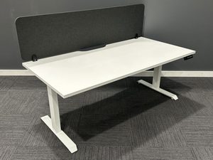 Electric Sit-to-Stand Desk with Screen - 1600W - FIL Furniture