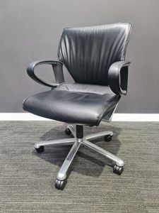 Modus Executive 283/81 Swivel Chair – Wilkhahn - FIL Furniture