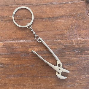 Keychains: Adjustable Pliers