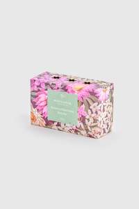 Body Bars: Boronia & Paper Daisy Body Bar 200g