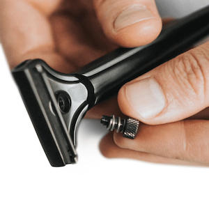 Supply Single Edge Razor Extra Screw (Black)