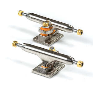 Blackriver Professional Trucks: Blackriver Pro Trucks Silver 32mm