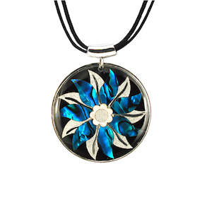 Paua Large Circle Flower Cord Necklace