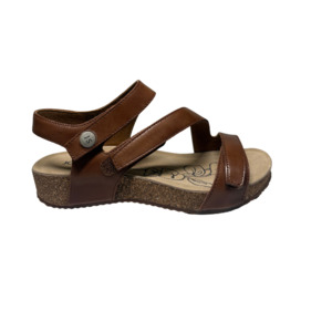 Josef Seibel: Josef Seibel Tonga Camel