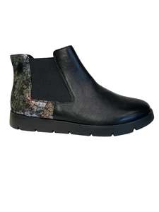Womens Boots: Ziera Manuku Blk/cppr