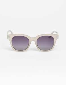 Accessories: Stella + Gemma | Agnes Milky Green | Sunglasses