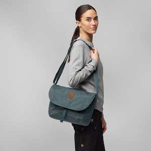 Christmas Gift Guide: Greenland Shoulder Bag Small
