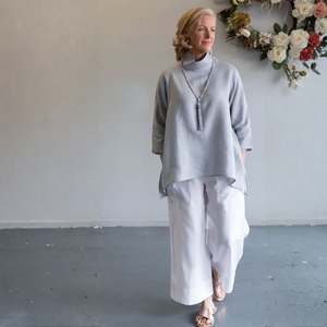 Tops: Cairo linen top
