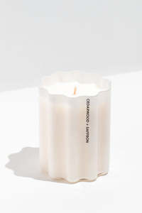 Home Fragrances: Cedarwood + Saffron White 300g 70hr Wave Candle