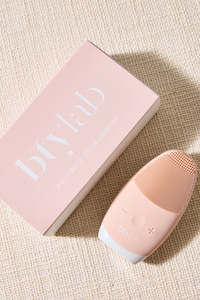 Beauty: Blush 2 in 1 Sonic Facial Cleanser