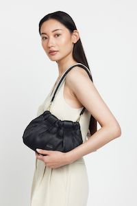 Sale 151: Alexis Shoulder Bag Black Pleat