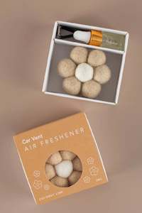 Felt Hanging Taupe Daisy Air Freshener