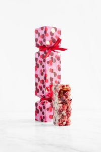 All Home Beauty: Summer Berry Pavlova Red Christmas Cracker