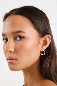 Wavy Loop Gold Stud Earring