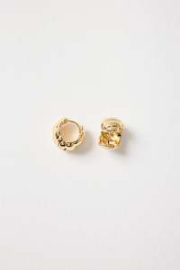 Chunky Ribbed Gold Hoop Earring