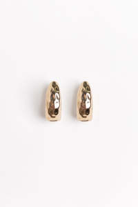 Ethical Edit: Chunky Hammered Oval Gold Earrings